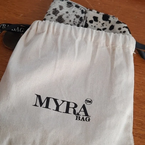 MYRA Bag Frisky Black & White  Cowhide Clutch Wristlet - Picture 7 of 7